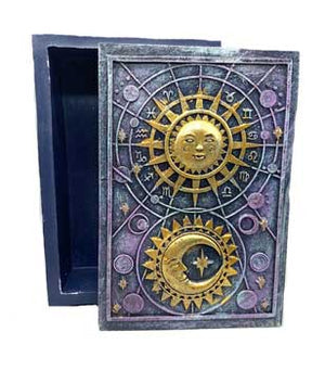 
            
                Load image into Gallery viewer, 3 3/4&amp;quot;x 5 1/2&amp;quot; Sun &amp;amp; Moon tarot box
            
        