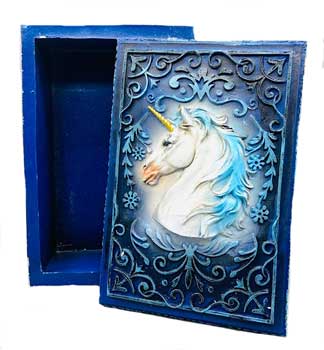 
            
                Load image into Gallery viewer, 3 3/4&amp;quot;x 5 1/2&amp;quot; Unicorn tarot box
            
        