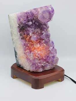 
            
                Load image into Gallery viewer, Amethyst Druse lamp
            
        