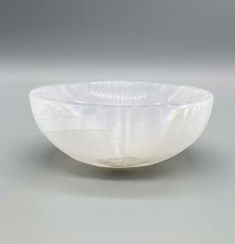 
            
                Load image into Gallery viewer, 4&amp;quot; Selenite Oval bowl
            
        